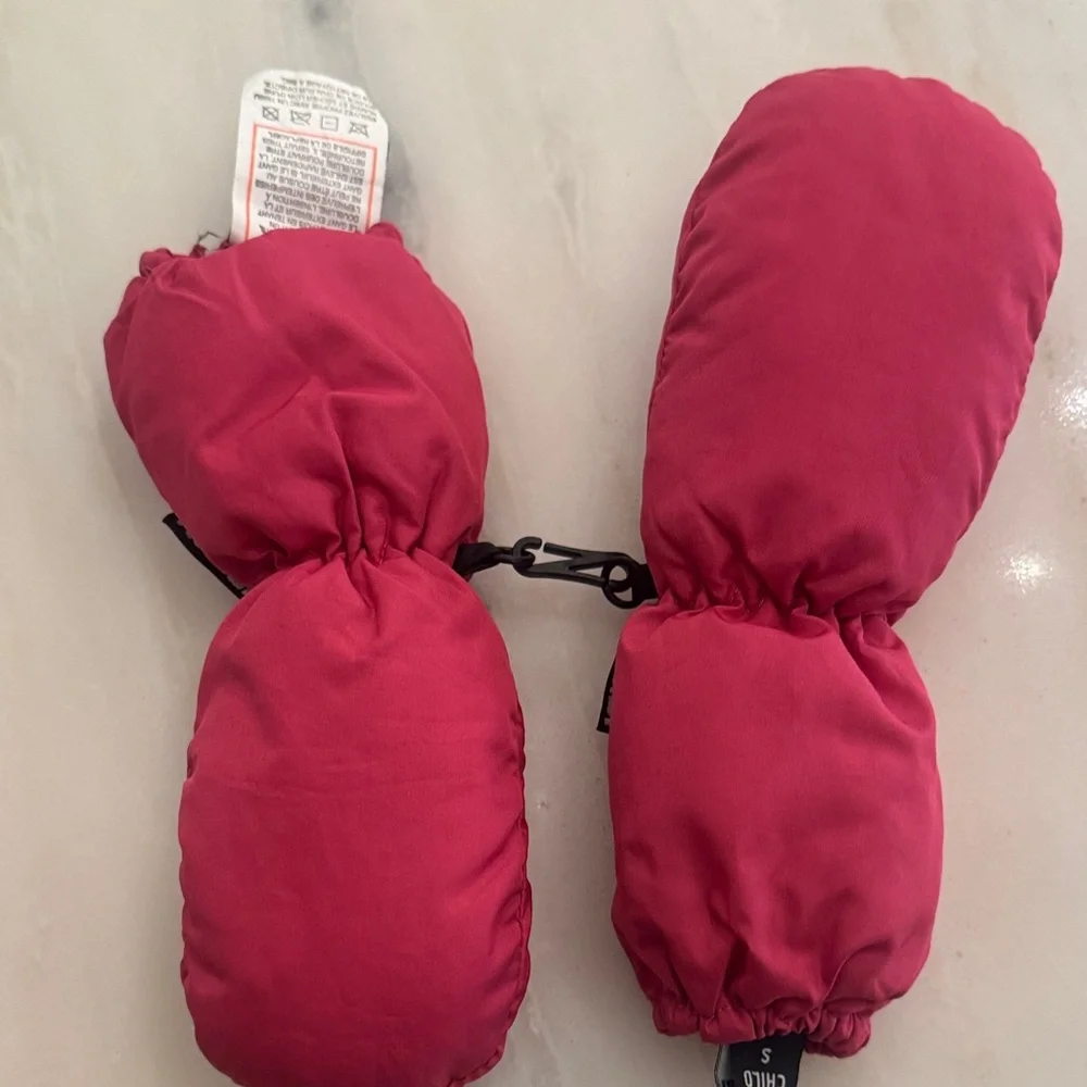 Cozy Red Kids Mittens